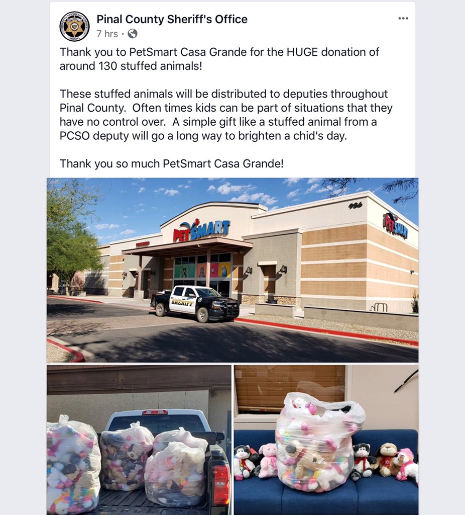First donations of the year! 🐰🐶🦄😺 @LifeatPetSmart <a href="/PetSmartAE/">Associate Engagement</a> <a href="/PetSmartChariTs/">PetSmart Charities®</a>  looking forward to many more! The #Casagrande community makes this happen!