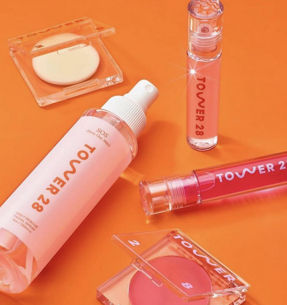 FIDM's tweet image. #FIDM Beauty Marketing and Product Development Grad, @paudacchar is the Head of #ProductDeveloper for new beauty brand, @Tower28Beauty! The brand was started by former FIDM Instructor, Amy Liu! #FIDMFamily