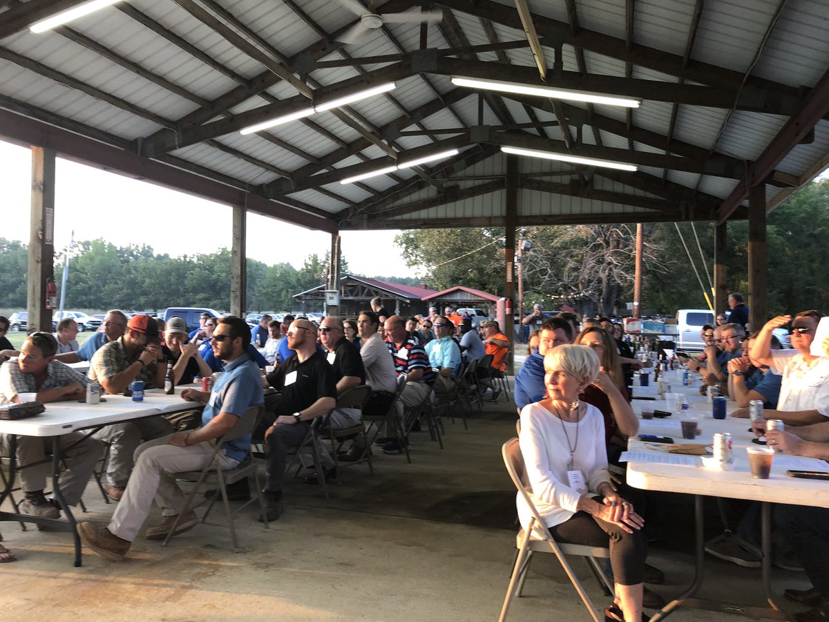 CarolinasAGC's tweet photo. Our lobbyist, Leslie Clark, enjoyed sharing a S.C. Legislative Update at a joint construction industry dinner meeting at the Mill Creek Hunt Club this evening. #CAGC #MCASC #ASHRAE #NAIWIC #ColumbiaContractors https://t.co/TUNvOi62Hc
