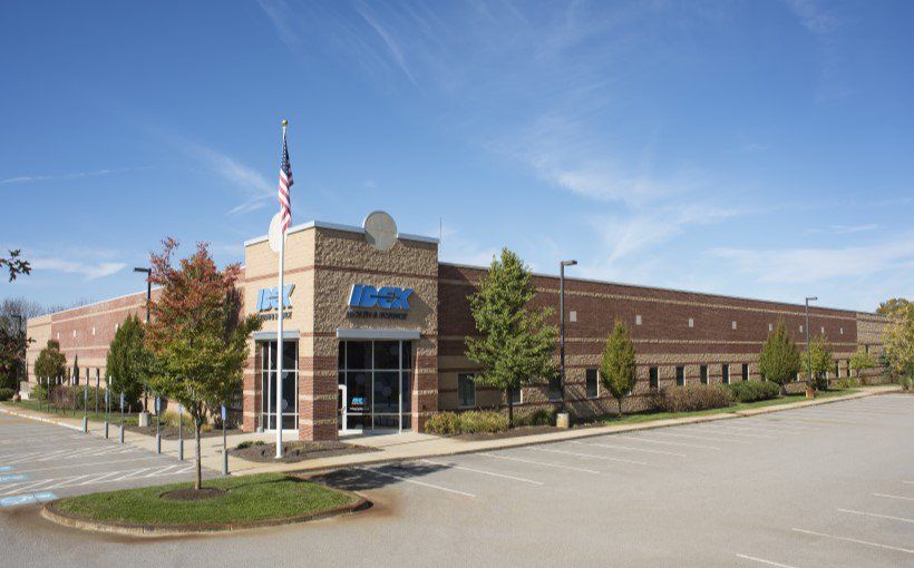 Middleborough Industrial Facility Trades for $14M buff.ly/2LFP48B. #IndustrialMarket still strong as tech expands. Hubs needed closer to cities as buyers demand shorter delivery times from their online retailers. #Warehouse #BrokerReferrals #IndustrialStrategy #FLEX