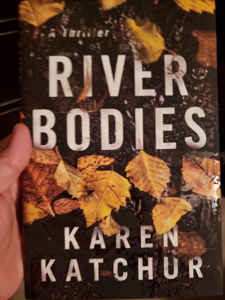 mommamea13's tweet photo. @karenkatchur !!! Thank you for my wonderful surprise! I won these two autographed books! #ILove2read #BookwormsAnonymous https://t.co/04HmUW7PLR