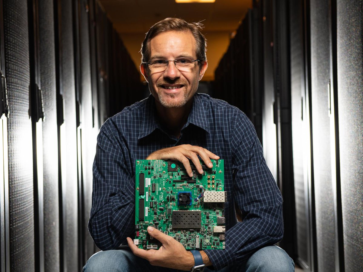 b0yle's tweet photo. .@PNNLab plays key role in federally funded $5.5M #AI research center: https://t.co/dv3X3Bmepk H/T @GeorgiaTech @SandiaLabs #ARIAA #codesign https://t.co/WZRg7cD7pK