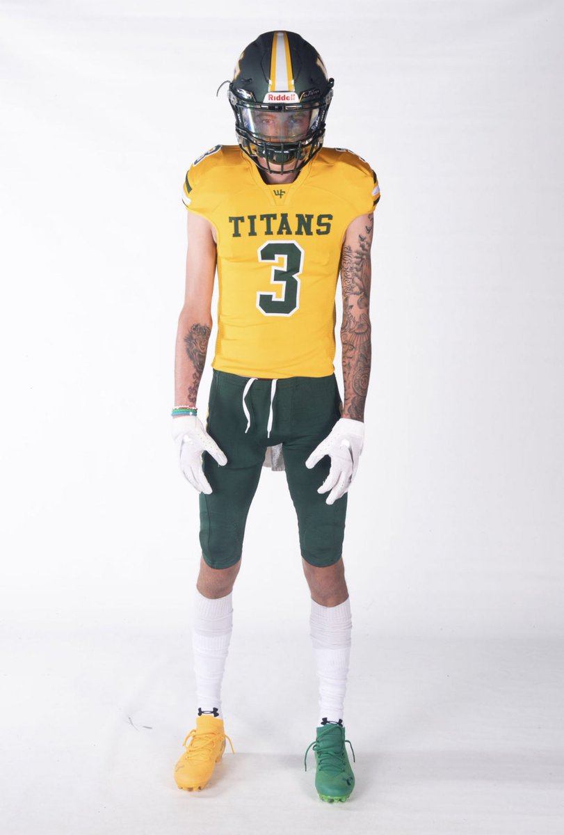 WF_Football's tweet photo. Got a little something special for this week👍👀
#GoldenBullets 〽️ are ready to fly around tomorrow night🔰
#BLEEDGREEN | #ProtectTheVillage https://t.co/uRjoXenIeR