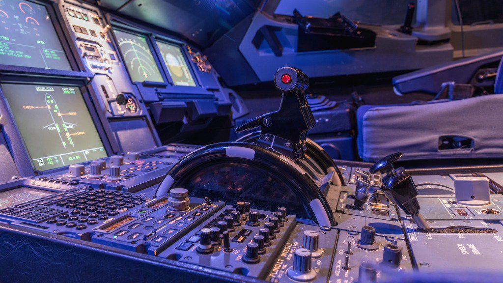 AnnoDomaini's tweet photo. #NBAA19 create a #brand with #AvioTronics. This domain may be #forsale! Visit https://t.co/hJXaUOmmNt for details. Aviotronics. The Perfect fit for tomorrows #cockpit. Various #startup #aviation names available. #aviation #businessaviation #Aerospace #bizjet #AVNews https://t.co/zTKTrZLxfA