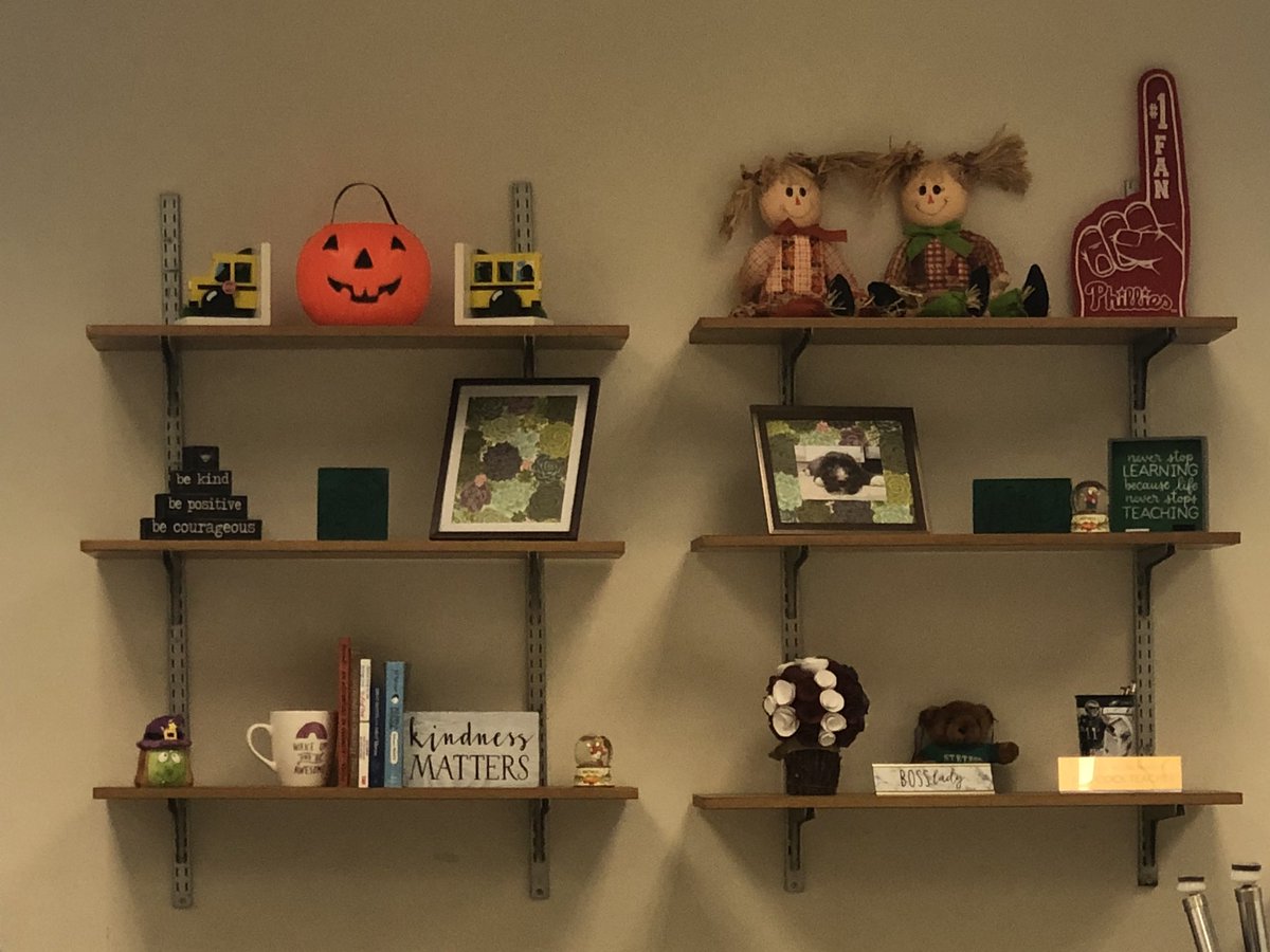 Ms_Siano's tweet photo. B101 is ready for Halloween! 🎃 #LetTheHauntBegin #HalloweenVibes https://t.co/cvHlhTlOTj