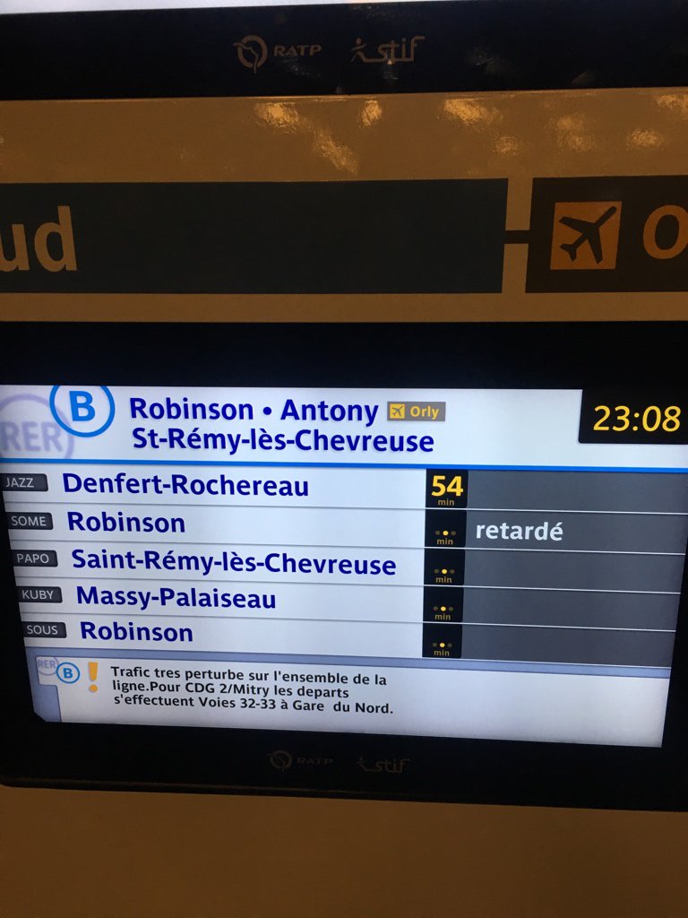 Voulf's tweet photo. Hasard ? Je ne crois pas. Atterrir au beffroi ce soir suite à un problème sur la ligne B a une semaine de la 14eme édition de @parisWeb a laquelle je ne pourrai assister ;/ Résilience et honneur à tout le staff de parisweb, je vous aime et je pense à vous !!!! https://t.co/61Jff6j10C