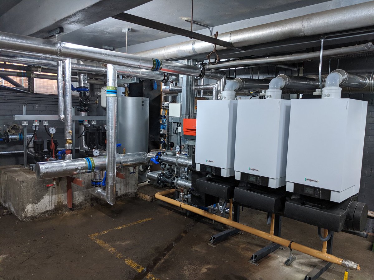heating_alt's tweet image. Our first tweet is to show of one of our best installs. Replaced 3 old coal fired boilers with new energy efficient boilers. @heating_alt @ViessmannUK @Viessmann @Grundfos_UK @Danfoss #sbs #medem #mikrofil #mechanical #contractor