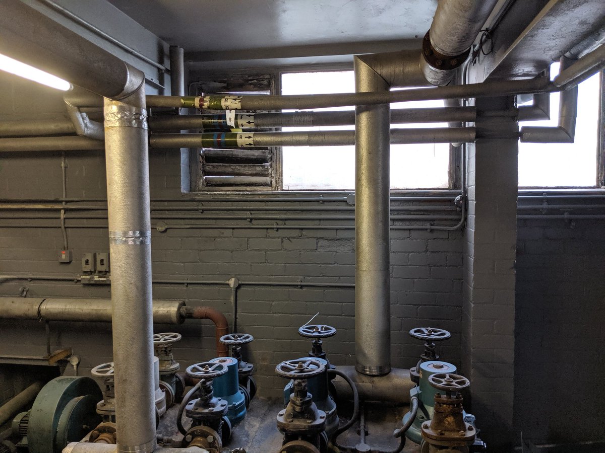 heating_alt's tweet image. Our first tweet is to show of one of our best installs. Replaced 3 old coal fired boilers with new energy efficient boilers. @heating_alt @ViessmannUK @Viessmann @Grundfos_UK @Danfoss #sbs #medem #mikrofil #mechanical #contractor