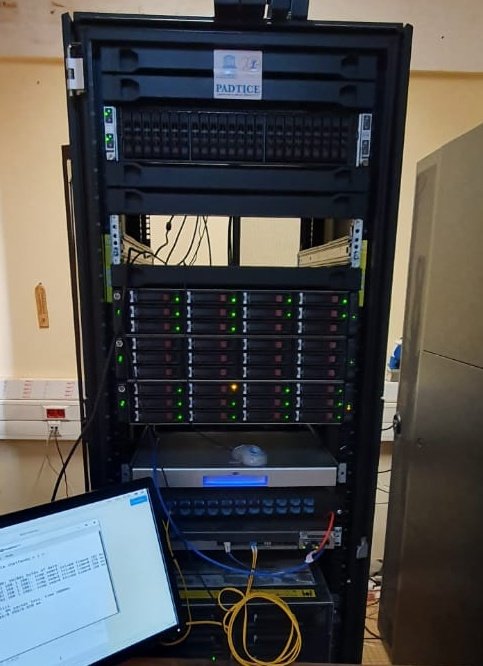 green_bioinfo's tweet image. Our participants today learnt about installing #Singularity #conteners and setting #slurm configuration with our #HPC #admin Ndomassi Tando. An intensive one week training at the university Joseph Ki-Zerbo in Ouagadougou! #Bioinformatics #cluster @PathoBios @ItropBioinfo @ird_fr