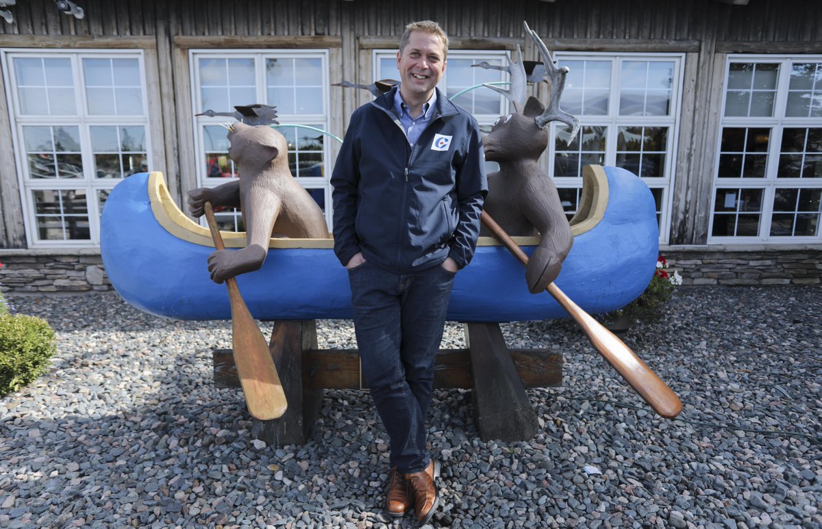 If we took this canoe with us, we would still need only one plane. #TwoPlaneTrudeau