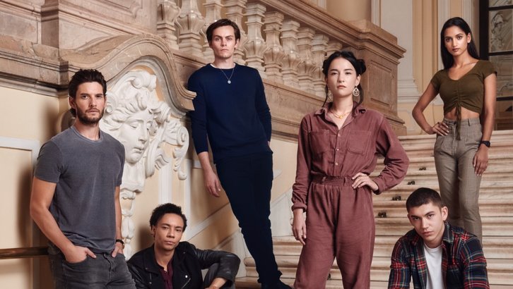 SpoilerTV's tweet photo. ICYMI: Shadow and Bone - Ben Barnes, Jessie Mei Li, Freddy Carter, Archie Renaux, Amita Suman &amp; Kit Young to Star in Netflixs Grishaverse Series

https://t.co/MYC1DYKsPE https://t.co/dyNldFFjRY