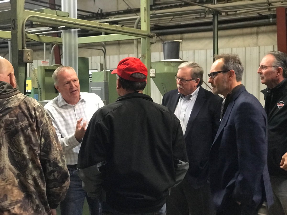 IRRRB's tweet photo. Celebrating Manufacturing Week in Minnesota: Commissioner Mark Phillips and agency staff, along with RAMS Director Steve Giorgi and members of the Mountain Iron EDA, visited regional manufacturers Virginia Plastics and Spring Creek Manufacturing today.
#MinnesotaManufacturingWeek https://t.co/LoGiDrq3xk