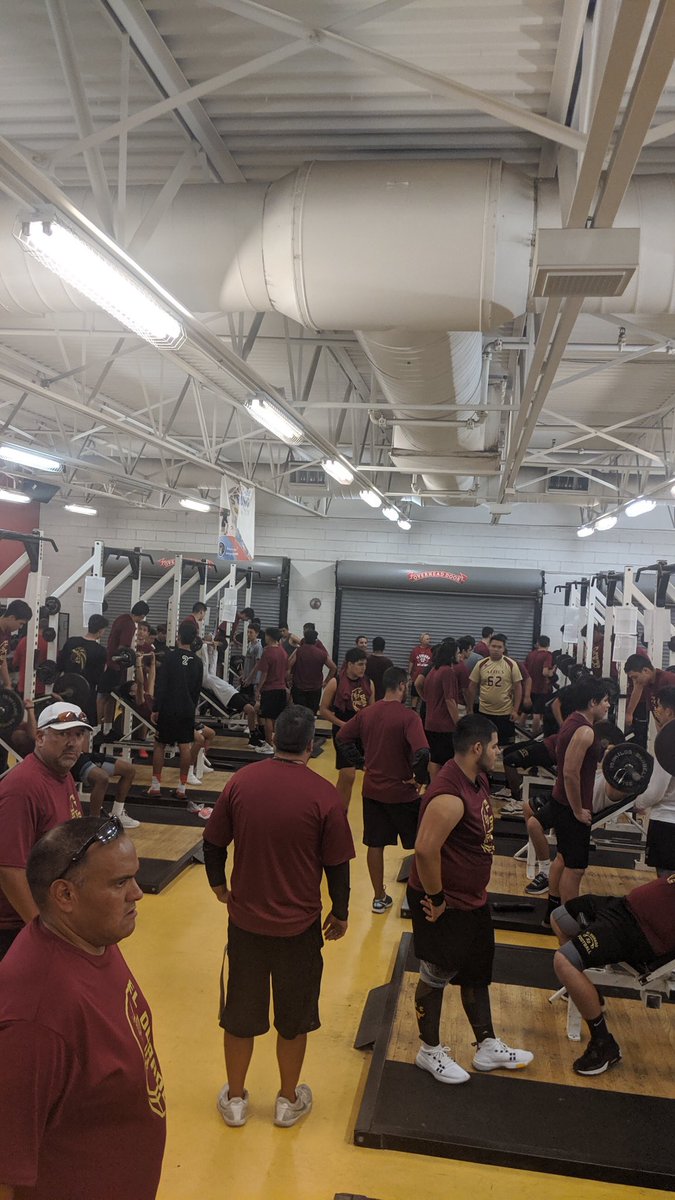 ELDO_FB's tweet photo. Great way to end the day #4AztecFs  #DSOTA #EmpireStrong @EDAztecs_HS https://t.co/Zw7qTPv3Bl