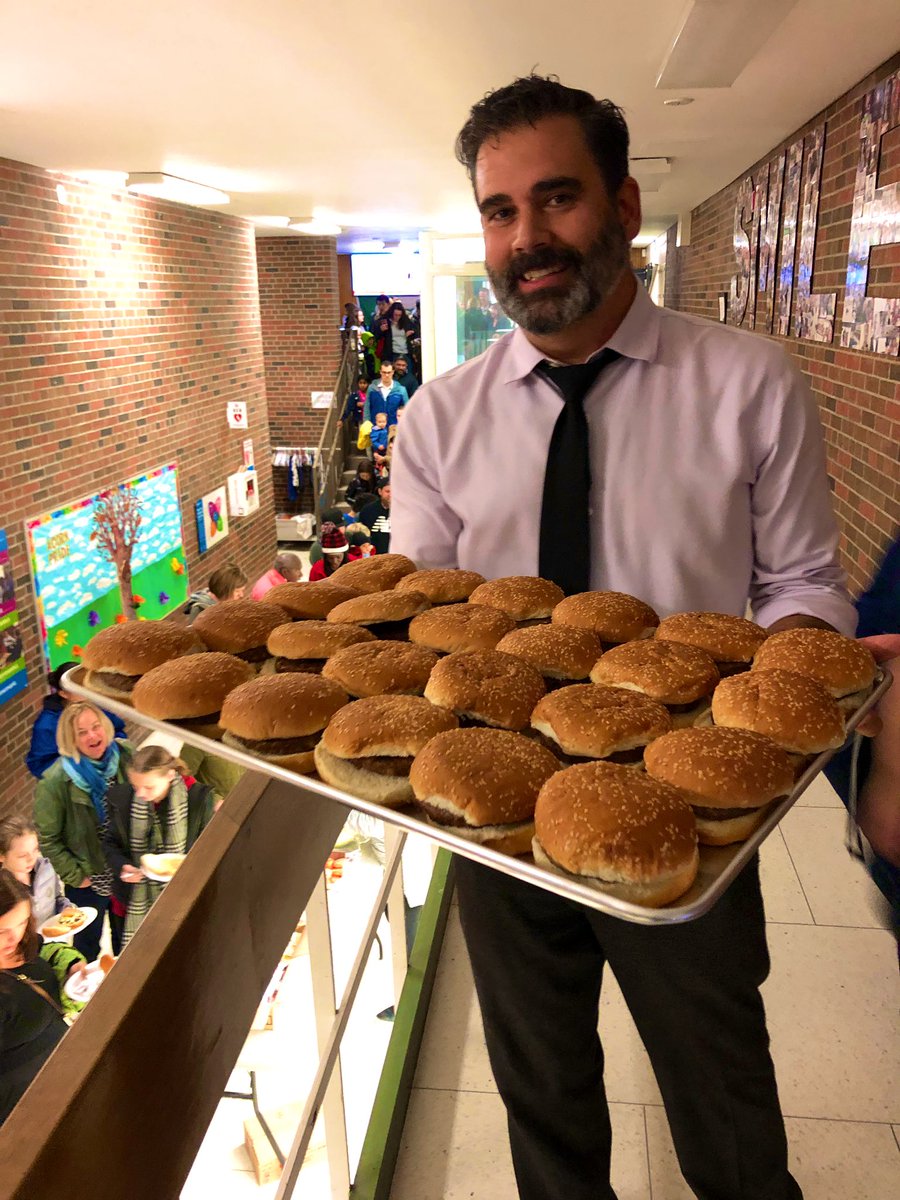 Whiteoaks Community Bbq has officially begun!!! 🍔🍔🍔 #communitybbq #openhouse #peelfam #allsmiles