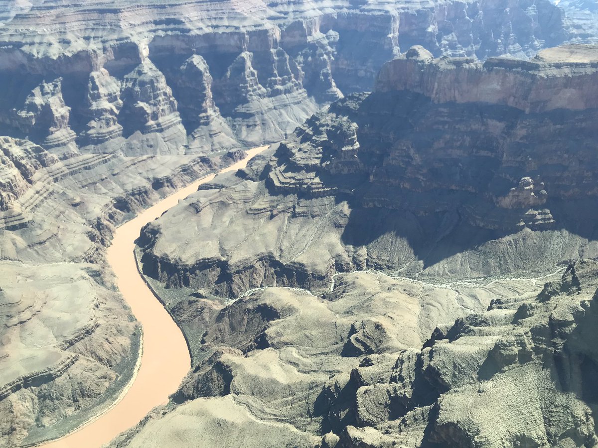 NendoShisu's tweet photo. @Wyld I flew out over the Grand Canyon today #badlands #mesabiome #Nevada https://t.co/aA8wzVKobx