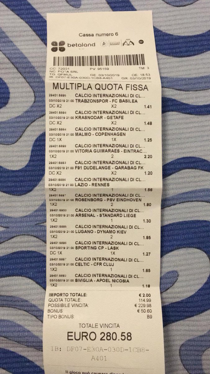 ParodiDavide's tweet photo. @DynamoKyiv look at this!! I'm really disappointed of your performance tonight! https://t.co/P6VxBwWixn