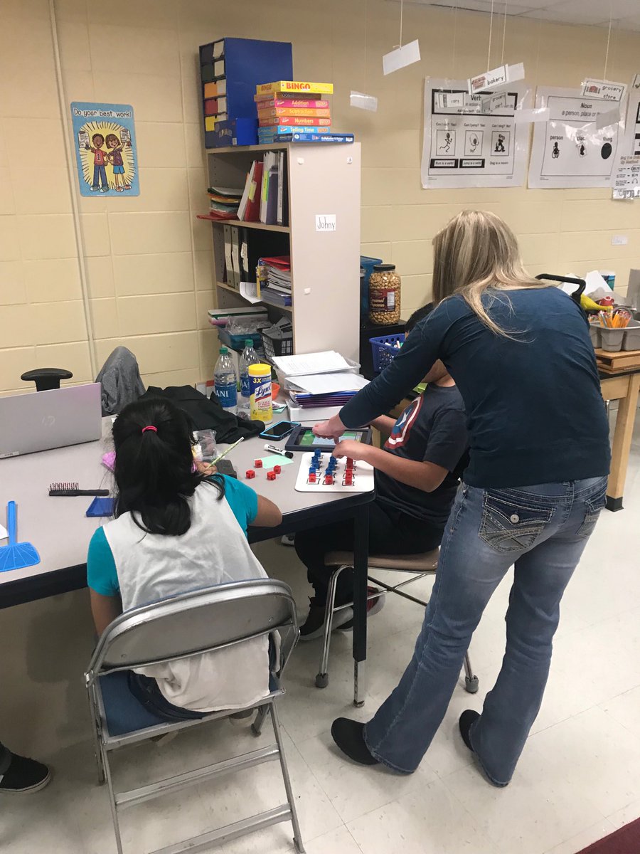 DrSteffenJTMMS's tweet photo. Exciting visit today in Mrs. Mikaโs classroom! #therapydogs #magee #jtmms https://t.co/L0zIRu9xza
