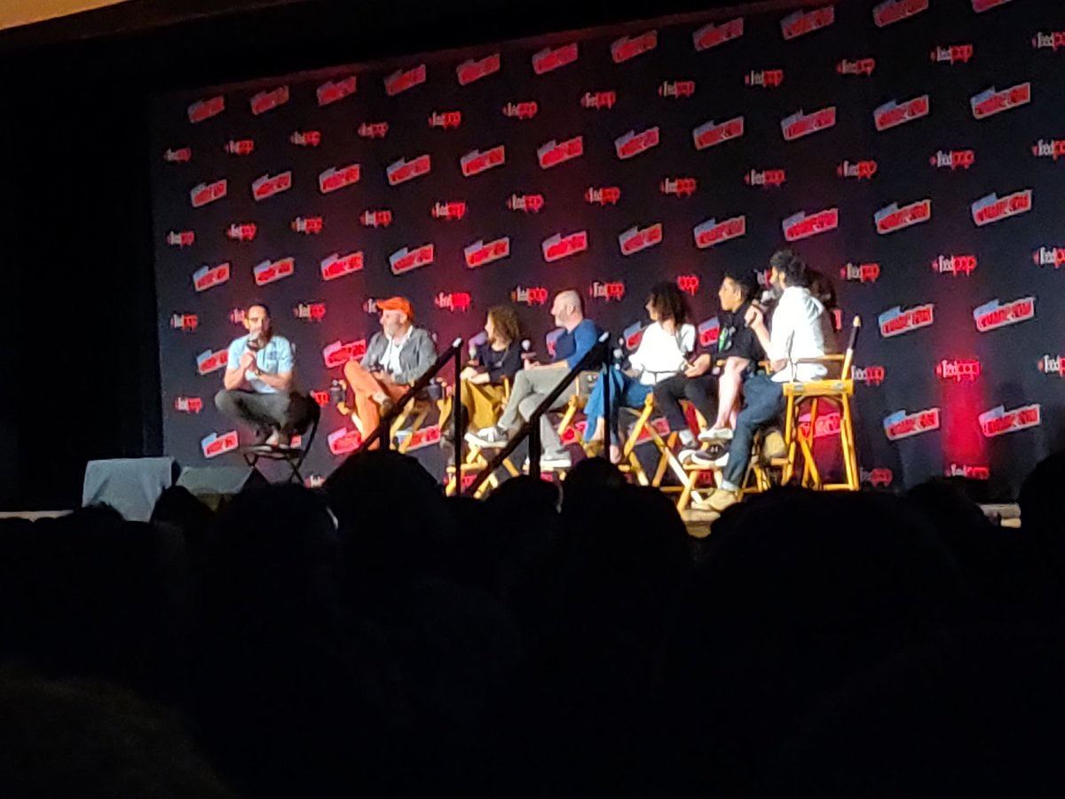 High5thePodcast's tweet photo. Definitely just got the very first peek at a brand new season 3 episode of @bigmouth !! Spoilers.....it's amazing!!
 P.S. @nickkroll's chair broke this is how he is spending the Panel...I guess everything really DOES go in Florida. 
 #ProNerd #HighFiveDoesNycc #BigMouth #NYCC19 https://t.co/E65wkxsM1x