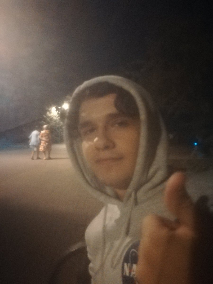 havelbtw's tweet photo. Как можно снять маску, когда она уже не маска, когда она такая же часть меня, как и я сам? 
(С) Эллиот Алдерсон https://t.co/saRWmcOc7f
