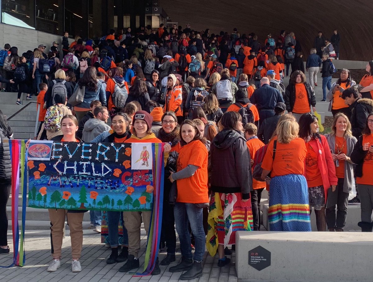 Sarah Meade tweet media