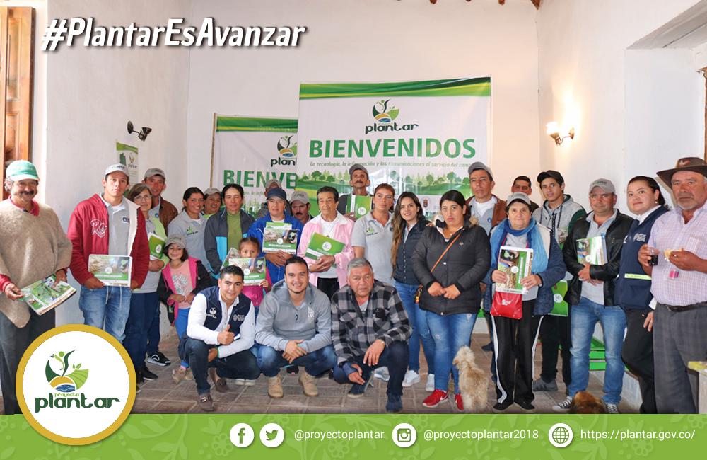 ProyectoPlantar's tweet photo. #PlantarEsAvanzar

Mutiscua fue uno de los municipios donde estuvimos desarrollando 3 modelos agroecológicos. Hoy las 15 familias agricultoras también comparten los conocimientos adquiridos con sus vecinos.

¡Felicitaciones por todo el esfuerzo y el compromiso! https://t.co/iOciLa2S57