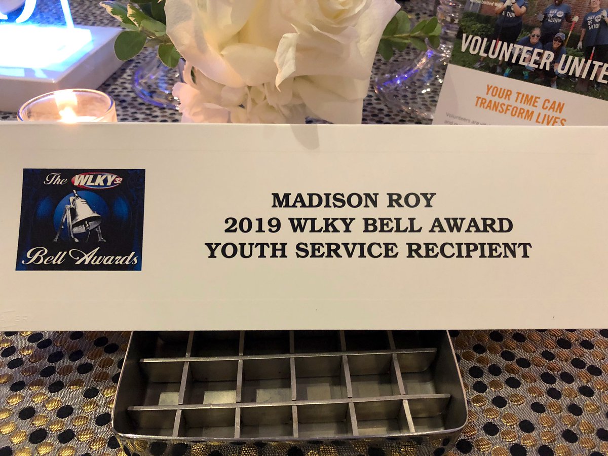 Stephon_Dingle's tweet photo. Here at the 2019 @WLKY #BellAwards - accompanying Madison Roy, our youth service recipient this year. She is doing amazing work as a co-author of children’s books about leukemia and sickle cell. She also hosts a weekly radio show &amp; organizing read-ins at the local library. 🙌🏾😇 https://t.co/hoTlmEg4aF