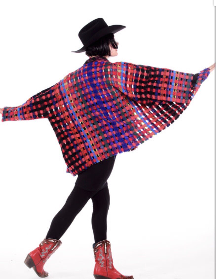 Weekend ideas! Listen to my chat on <a href="/WTOP/">WTOP</a> w/<a href="/dimitriWTOP/">Dimitri Sotis</a> at 8:10 for my picks including UnitedTheDistrict.com <a href="/AudiField/">Audi Field</a> ...#Irish Folk Fest ... #free music Fri, Sat <a href="/pearlstreetlive/">PearlStreetWarehouse</a> ... <a href="/MeetThePress/">Meet the Press</a> film fest ... @dc_rollergirls doubleheader ... Craft2wear <a href="/BuildingMuseum/">National Building Museum</a>