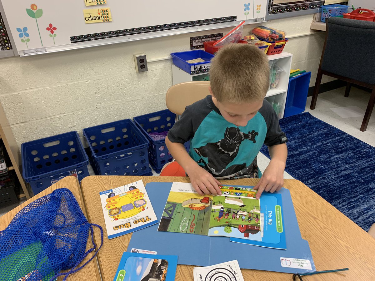 Second graders are doing a fantastic job using their reading mats as a helpful tool to build reading stamina! #goforgold #cheerforchurchville <a href="/cveschargers/">Churchville Chargers</a>  <a href="/lisa_minutoli/">Lisa Minutoli</a> <a href="/VSchaferCVES/">Valerie Schafer</a>