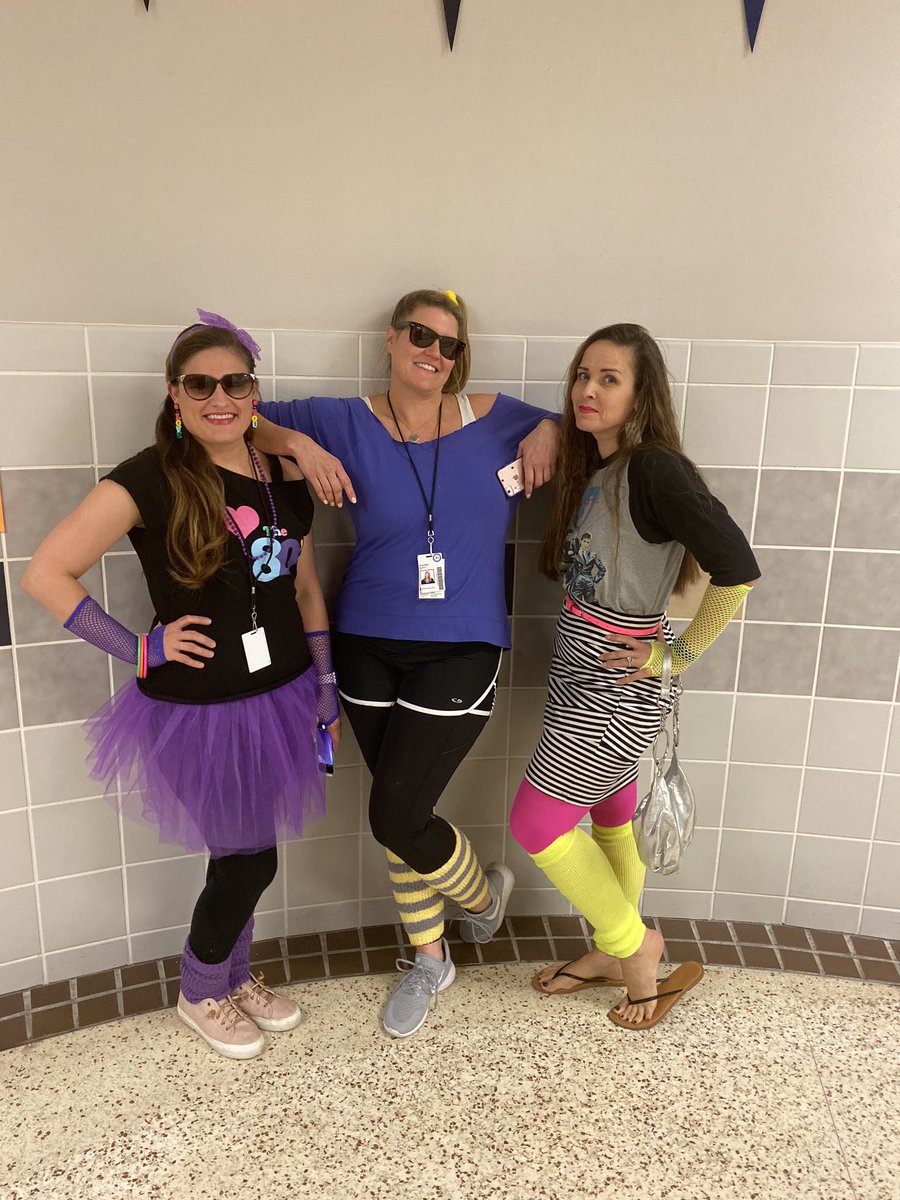 farrahsmock's tweet photo. Decade day @PjhRaiders for @JJPearceHS homecoming #ParkhillConnects #RISDsaysomething https://t.co/4rWMGoE5T3