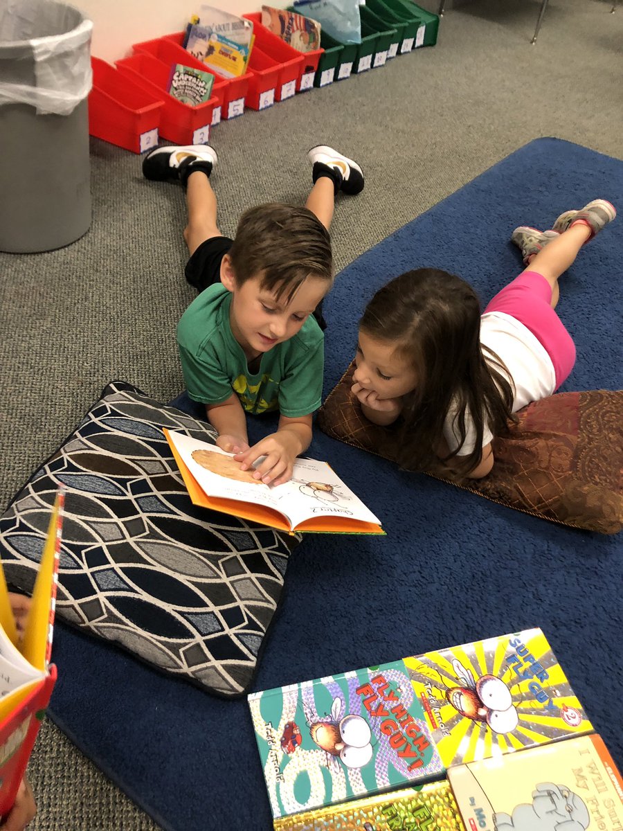 ImpocoJulie's tweet photo. Such a joy watching the love for literacy span across multiple grade levels on book buddy days!  3rd graders REALLY look forward to reading with their kindergarten partners ❤️@ThompKHolloway #ThompsonIsExcellence #3rdgrade #reading https://t.co/xJfXpoIi3o