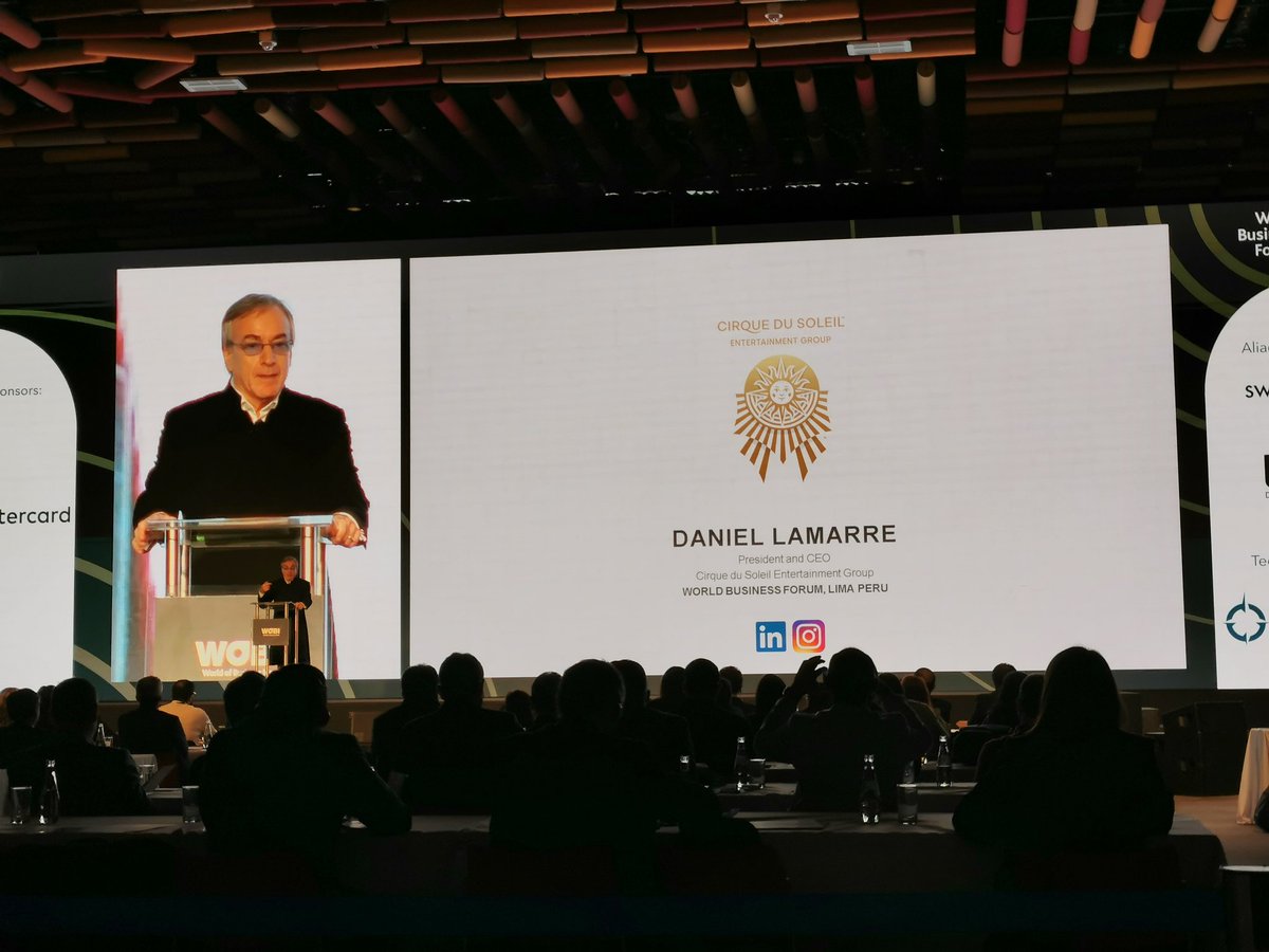 aguerrabiffi's tweet photo. Dia2 #WBFLima World of Business Ideas Forum Lima2019. @DanielLamarre / #Creatividad https://t.co/Nu9BEClVvP