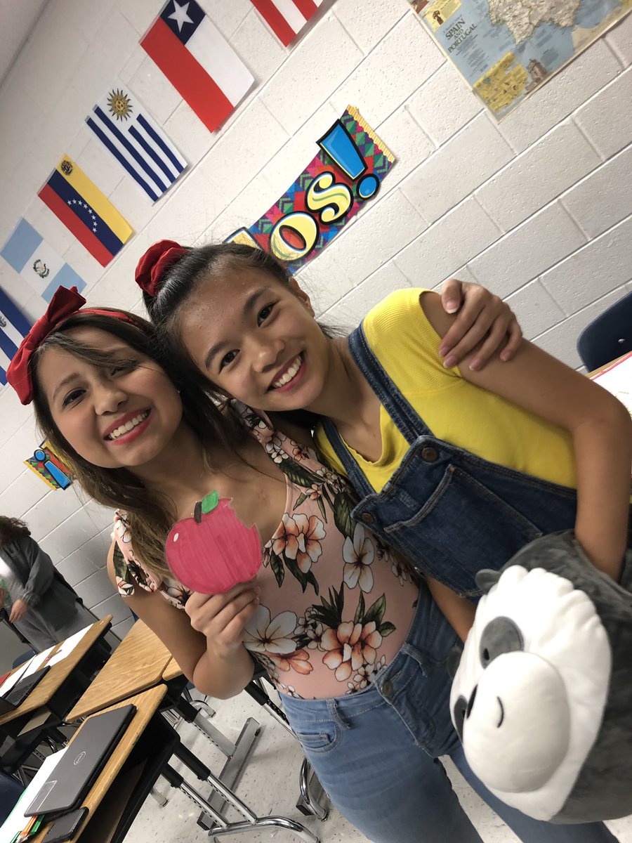 PixelFish416's tweet photo. ITS SO FLUFFY i'm GONNA DIE!! #lancerspirit20 https://t.co/Qbd2Hlq07Y