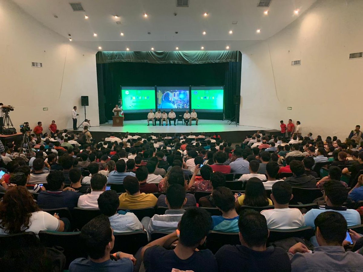 SEDEC_Tab's tweet image. En representación del gobernador, el subsecretario de la #SEDEC Juan Antonio Torres Báez, asiste a la inauguración del XVII Congreso Nacional e Internacional de Informática y Sistemas #CONAIS que busca impulsar las industrias tecnológicas. 

@UJAT