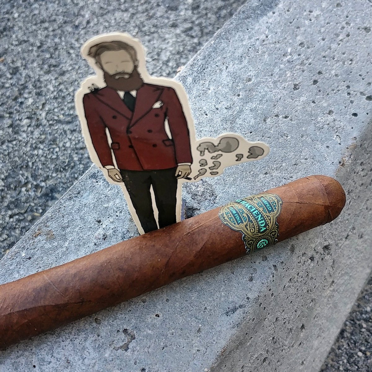 cigarboxlv's tweet photo. #therealtinykyle suggested I smoke a @warpedcigars La Hacienda. Good choice #tinykyle, good choice! #cigarboxlv #cigars #cigar https://t.co/Qw0w5aYvgM