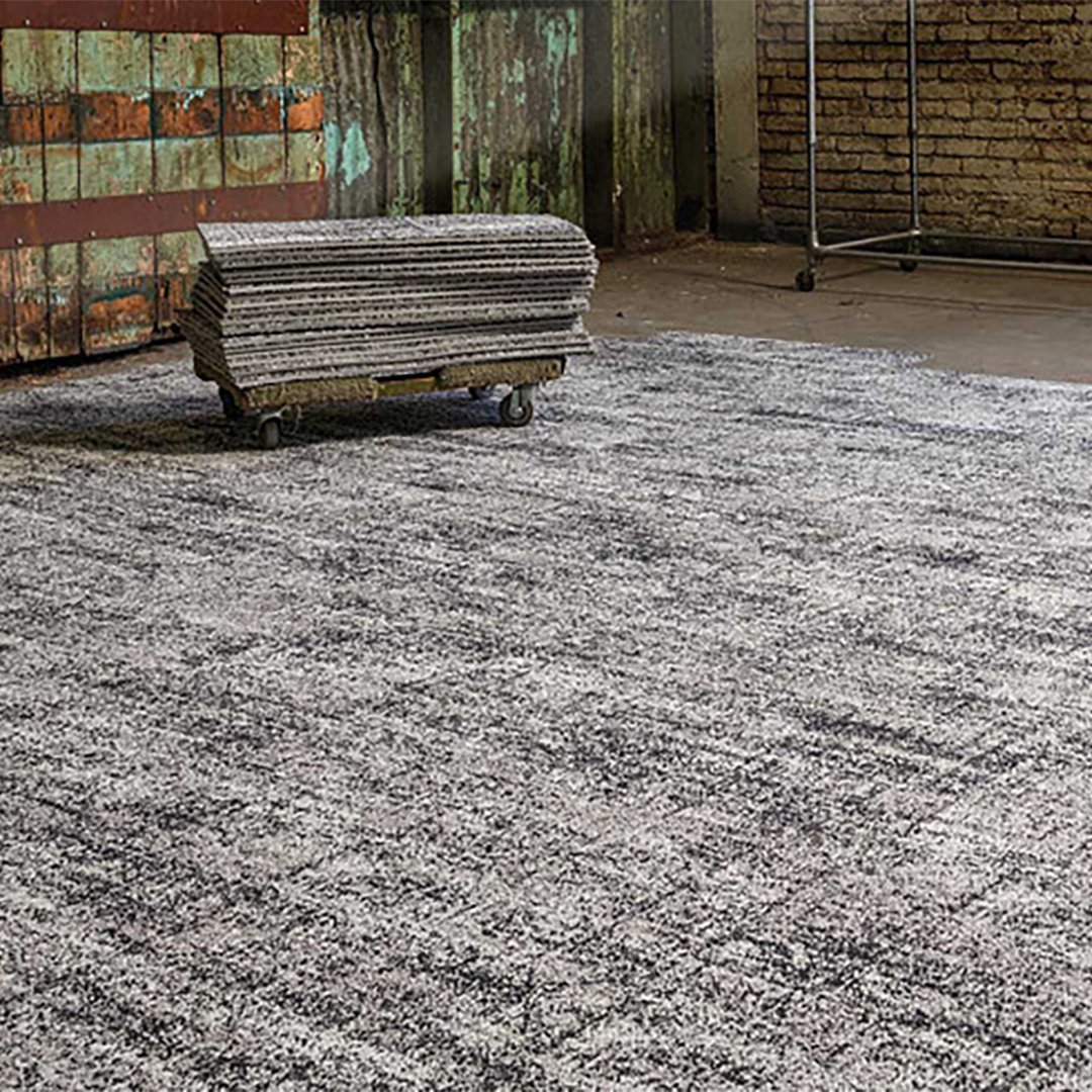 GEOFlooring's tweet photo. Continuing the neutrals theme with Repose carpet tile from The Outskirts Collection.  

#theoutskirtscollection #bentleymills #carpettile #interiordesign #geoflooring #commercialflooring https://t.co/ZnHNxVOajB