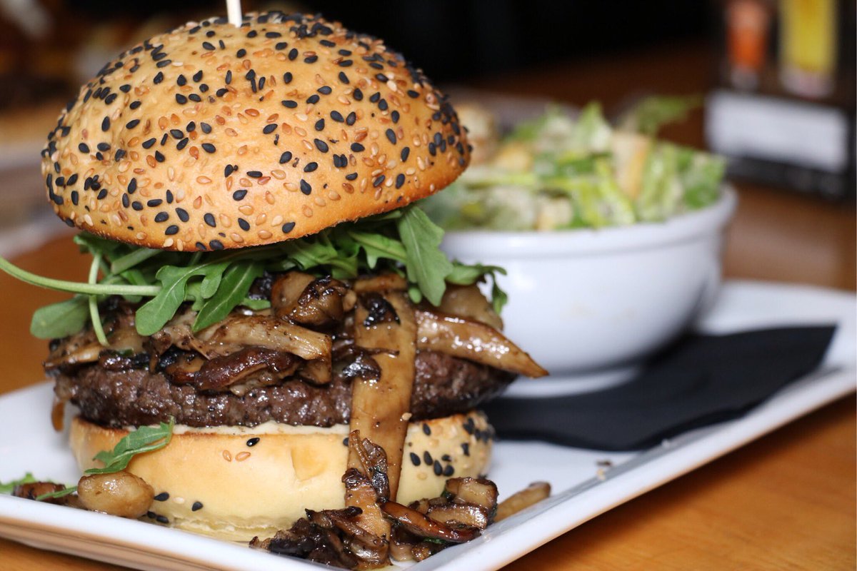 brgrbarcrescent's tweet photo. Our sautéed wild mushrooms are the star of this burger 🌟
Have you tried our Wild Shroom burger yet?  #burgerbarcrescent 
📸// @mrsocialeats https://t.co/FvP5jMcdpC
