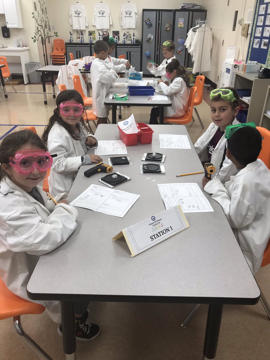 Ms. Brosnan’s second grade scientists explore matter! #chemicalchanges #physicalchanges @AlisonJClark @MrsWintersSR @POBSchools