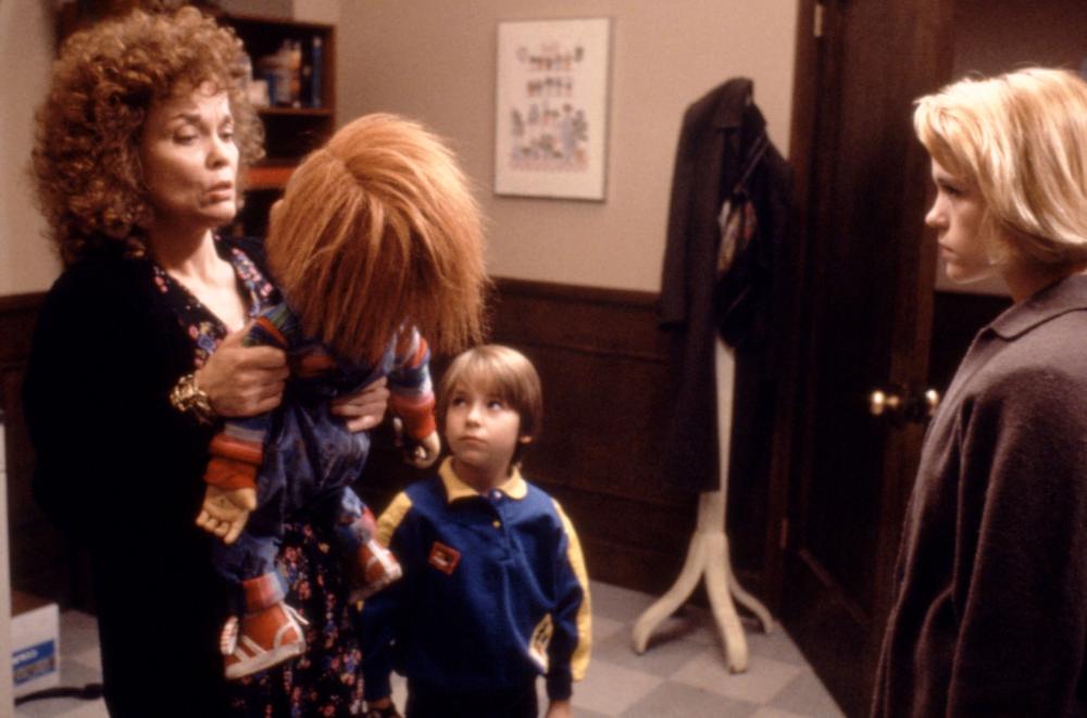 CHILD'S PLAY 2 (1990) dir. John Lafiaslasher // with his mother placed in a psychiatric hospital, Andy is now being moved around within the foster care system. but Chucky, still determined to claim his soul, isn't far behind.