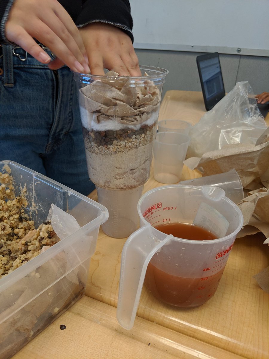 KnechtSTEM's tweet photo. STEM class investigates what it takes to get clean water. Lots of testing and redesigning of filters but most groups were eventually able to get clear water! @SRTMSEagles #pvshares https://t.co/IWt0tL32ib