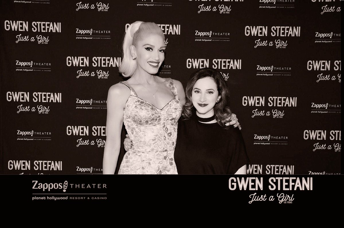 Happy Birthday <a href="/gwenstefani/">Gwen Stefani</a> I had the best time meeting you in Vegas last year! #JustAGirl #GwenStefani #HappyBirthday