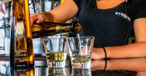 StridersSD's tweet photo. Thirsty Thursday - $9.42 shots of Don Julio 1942 #eatsd #drinksd #eatlocal #drinklocal https://t.co/BqjRInSNx1