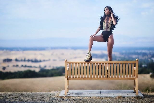 KungFuBreakfast's tweet image. Powerful magic flowing through @shrushru in this new set on my @patreon (click the link in my bio)
.
.
.
#shruti #bayareamodels #burnergirls #burnerfashion #fashionforward ift.tt/2ocb57h