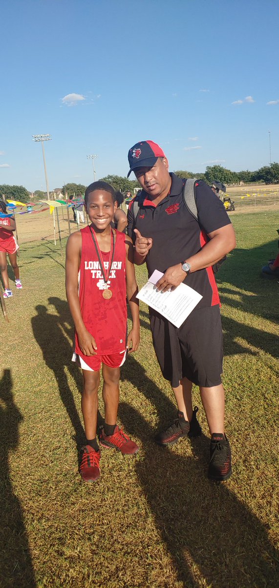 MasonMac920's tweet photo. 4th place in the District Cross Country meet!!! 🏅#iRun💨 #Permenter https://t.co/o28PSqGewI