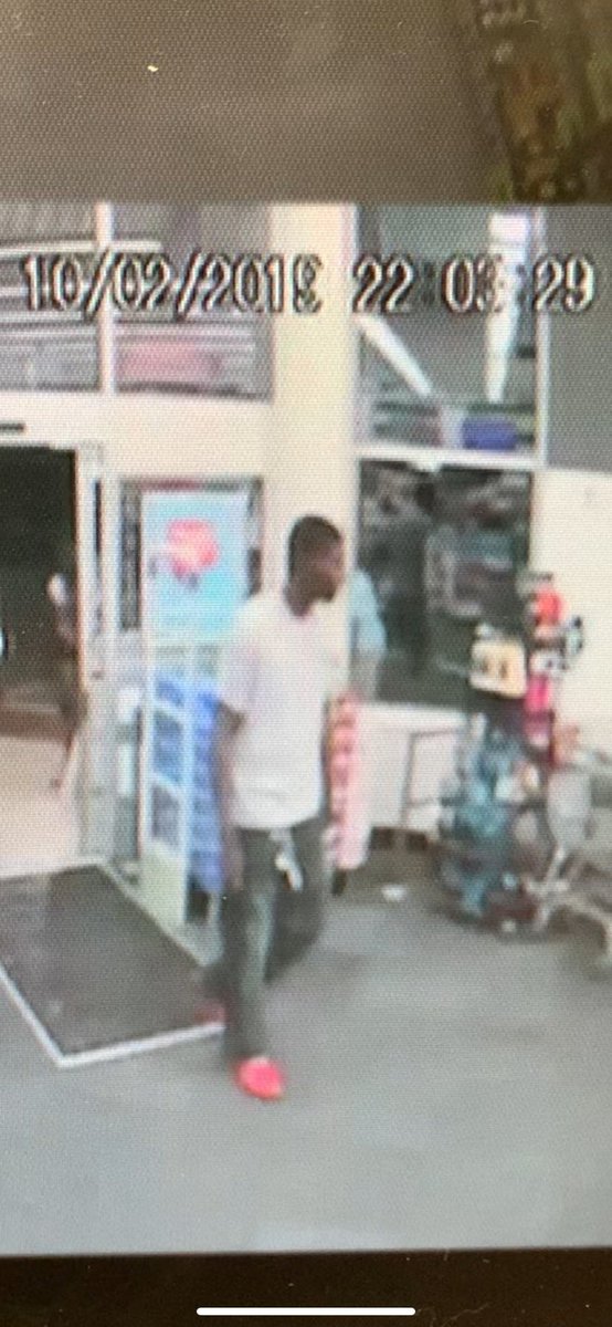 MtWashingtonPD's tweet photo. We are once again asking for your help as we try to identify people in reference to a shoplifting case. If you have any information, please call 502-538-8143 &amp; ask for Detective Schmidt. Thank you &amp; we appreciate your help. #MWPDCommunityStrong #WeNeedYourHelp #CanYouIdentify https://t.co/zfiKrivmbV
