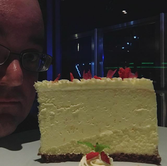 ParoDeeJay's tweet photo. When you order a small slice of cheesecake at the steakhouse... :O #CarnivalGlory #EmeraldRoom #Cheesecake #CruisingCarnival https://t.co/nsLgl0JgOI