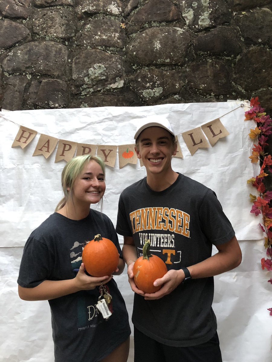 HallUtk's tweet photo. Reese-tival Recap🎃🍧🍂 https://t.co/687SIzEuta