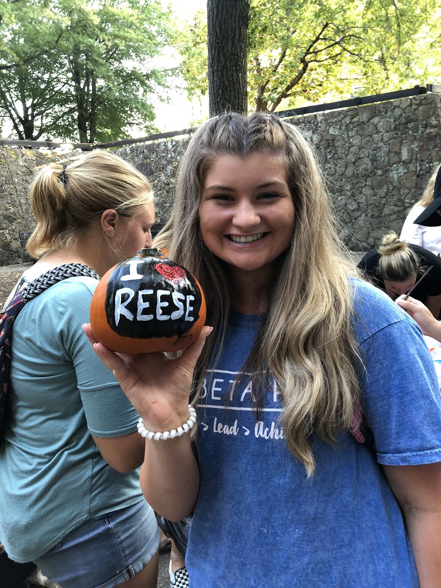 HallUtk's tweet photo. Reese-tival Recap🎃🍧🍂 https://t.co/687SIzEuta