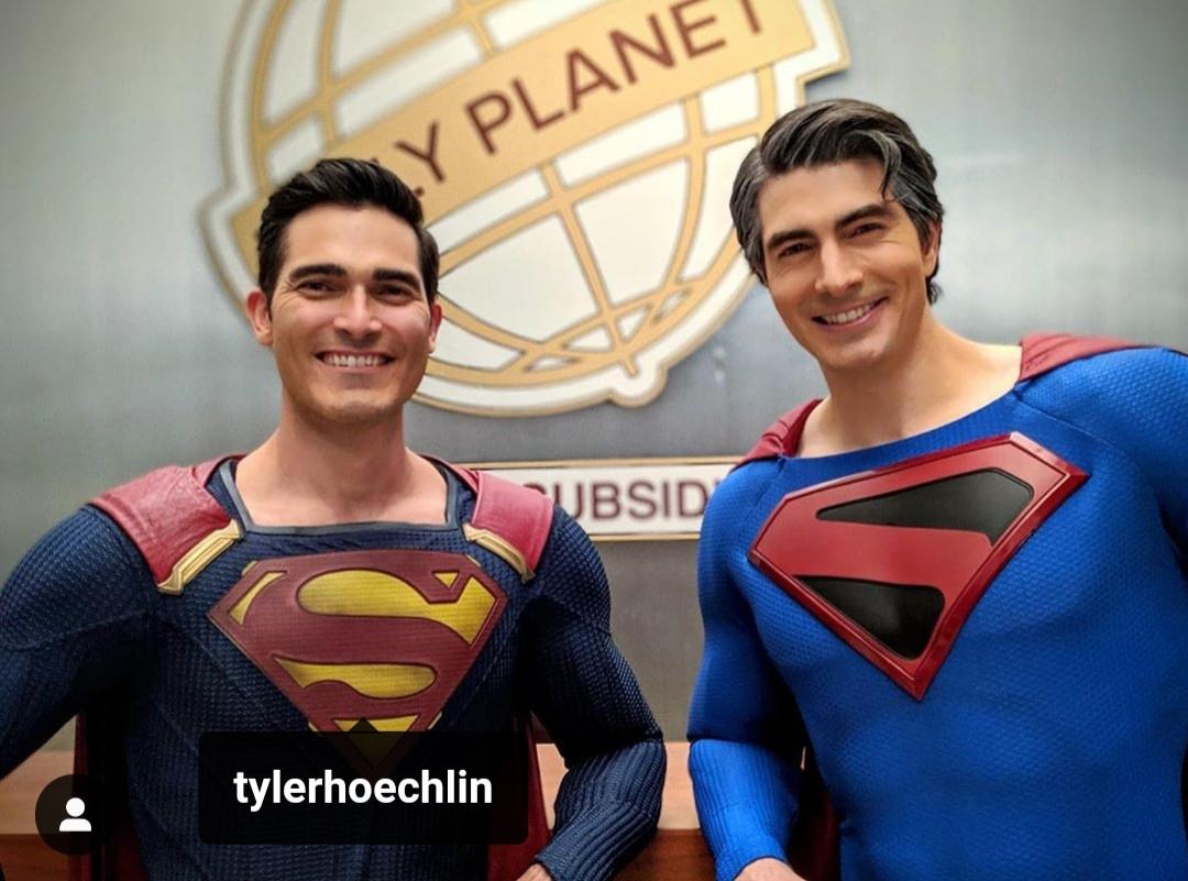 EdgarXavierFS1's tweet photo. crossover del Arrowverse https://t.co/csRjsLkWQ0