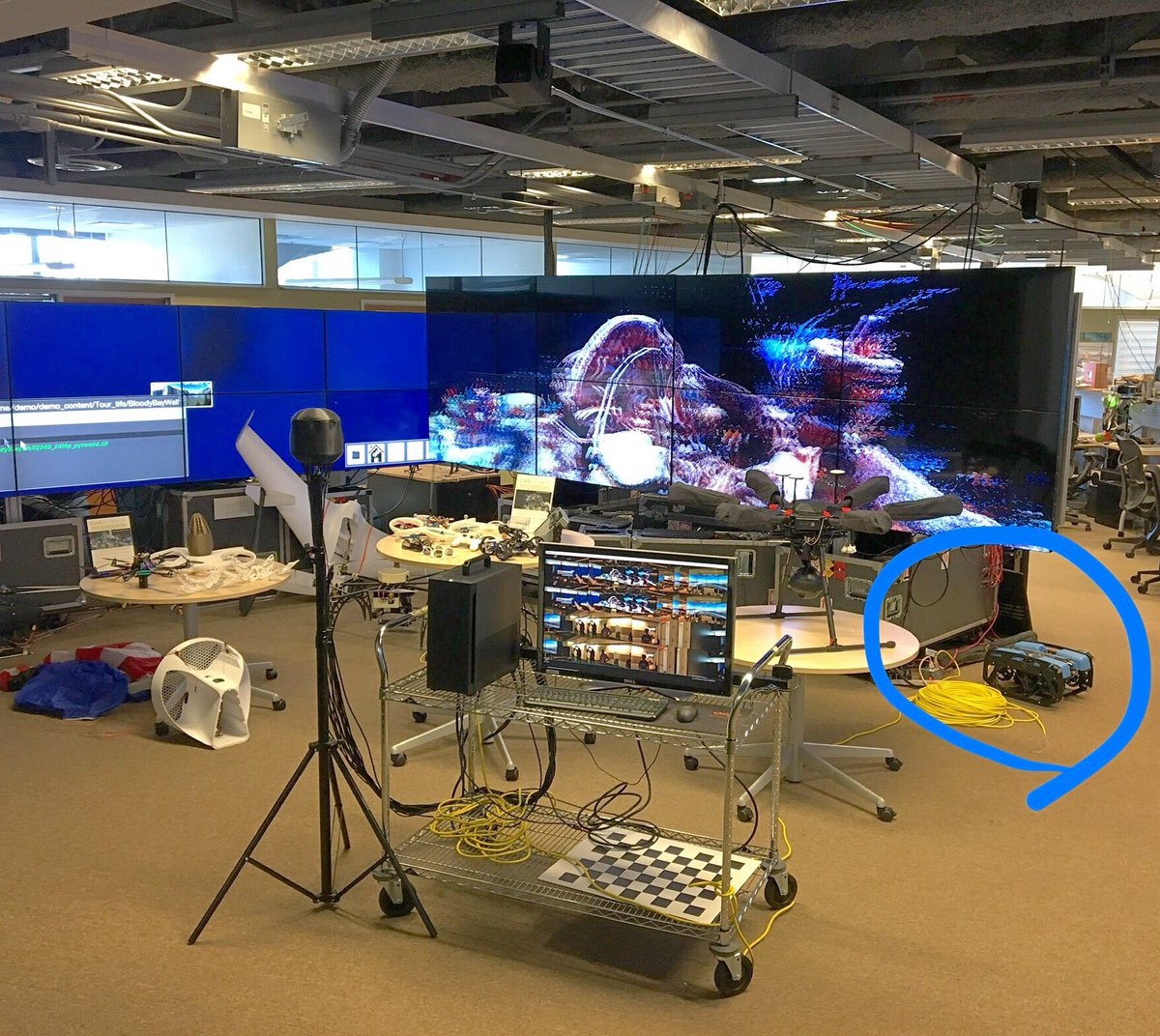 Blue_Linked's tweet photo. Spotted something familiar amongst the UAVs following meetings at the UCSD Qualcomm Institute Prototyping Lab.  Very cool things going on here!!!!
#ucsd #qualcomminstitute #bluelink #bluerobotics #bluerov2 #photogrammetry #secretsquirrel https://t.co/qHamzrq8Hh