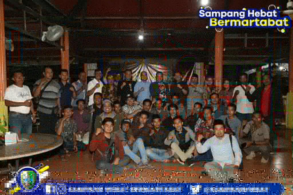 SampangHebat's tweet photo. Dok, Kamis (03/10/2019). 

Bupati H. Slamet Junaidi menghadiri Pers Gathering bersama para jurnalis yang ada di Kabupaten Sampang. 

Foto : Humas Pemkab Sampang https://t.co/9546tQ0asK